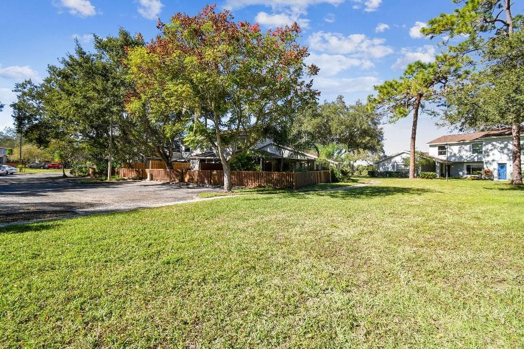 14709 PINE GLEN CIRCLE LUTZ, FL 33559