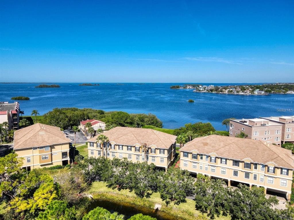 592 BELLA LOOP DUNEDIN, FL 34698