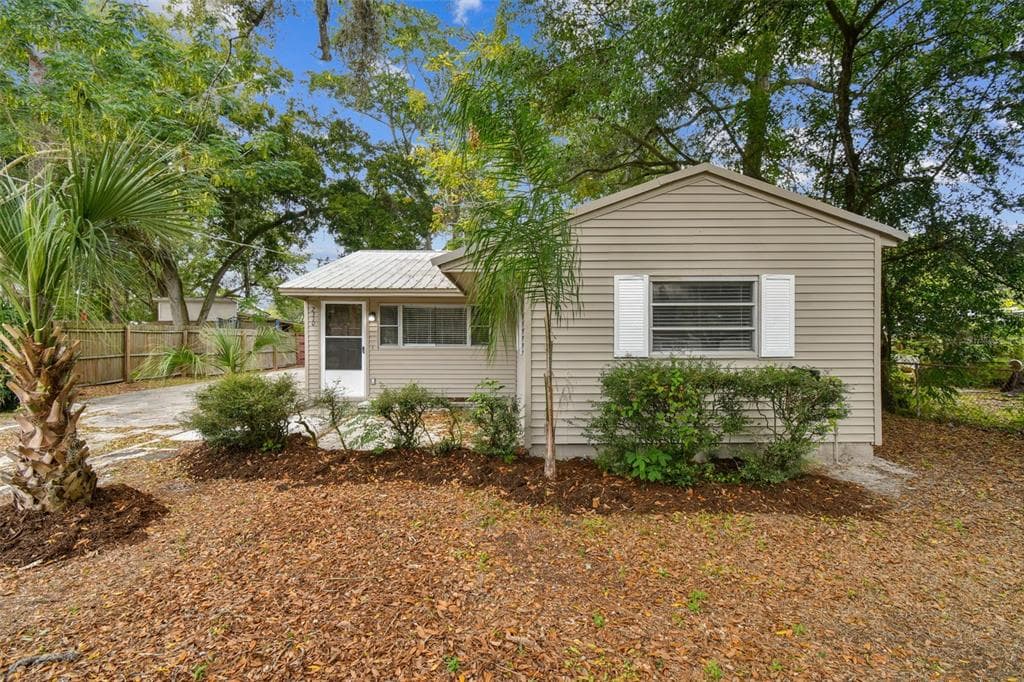 2310 E MINNEHAHA STREET TAMPA, FL 33610