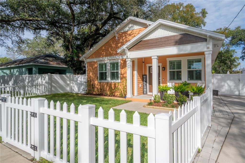 1704 E IDLEWILD AVENUE TAMPA, FL 33610