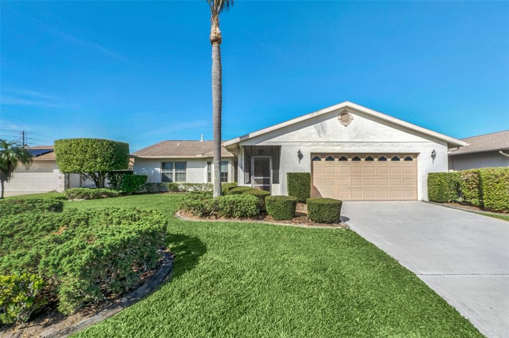 5529 SANDY HILL DRIVE ORLANDO, FL 32821