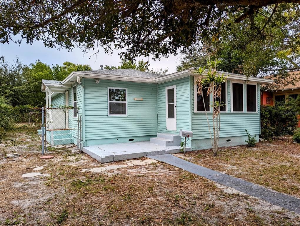 2035 42ND STREET S ST PETERSBURG, FL 33711