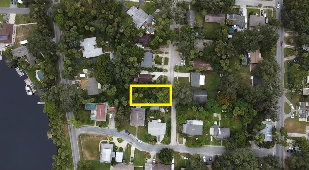 7421 CHAPEL AVENUE NEW PORT RICHEY, FL 34652
