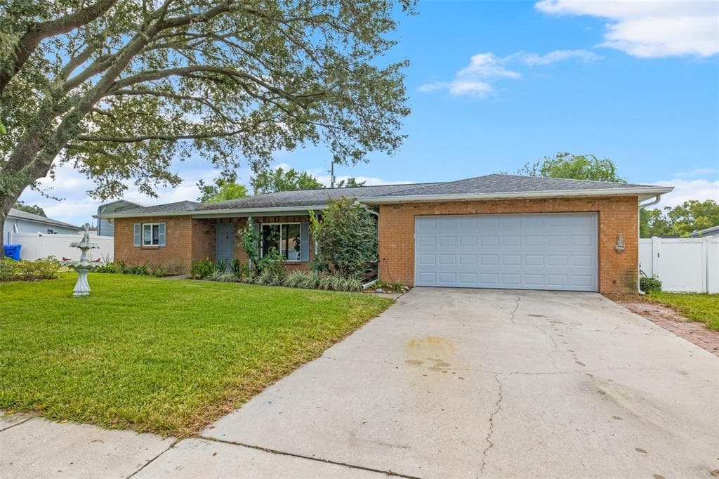 117 MARY KAY COURT BRANDON, FL 33511