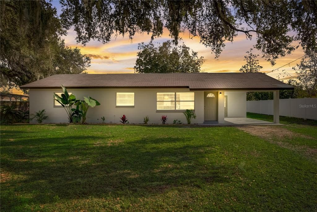 4948 BLUEJAY TERRACE DADE CITY, FL 33523
