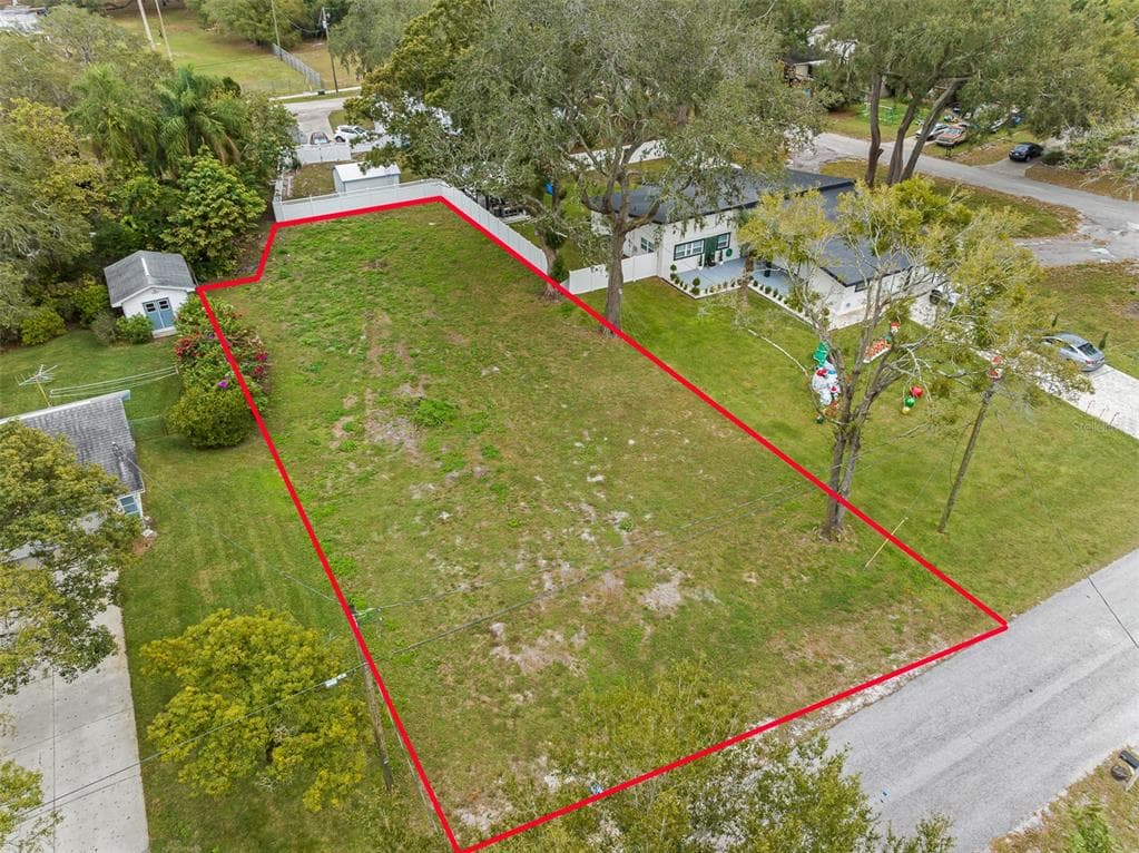 12705 N ALBANY AVENUE TAMPA, FL 33612