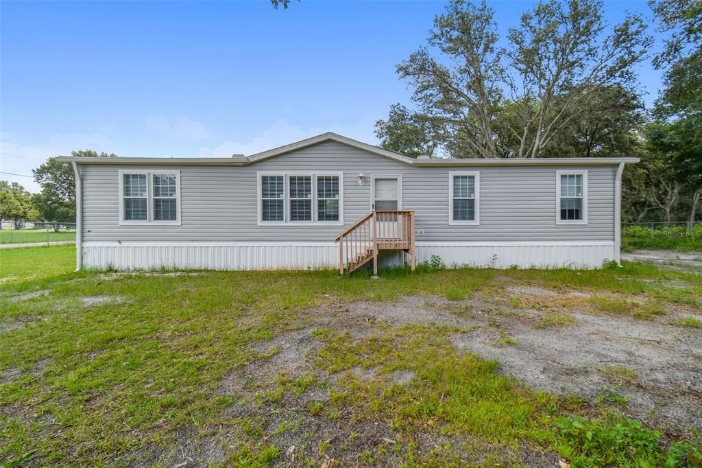 3048 DIANA DRIVE ZEPHYRHILLS, FL 33541