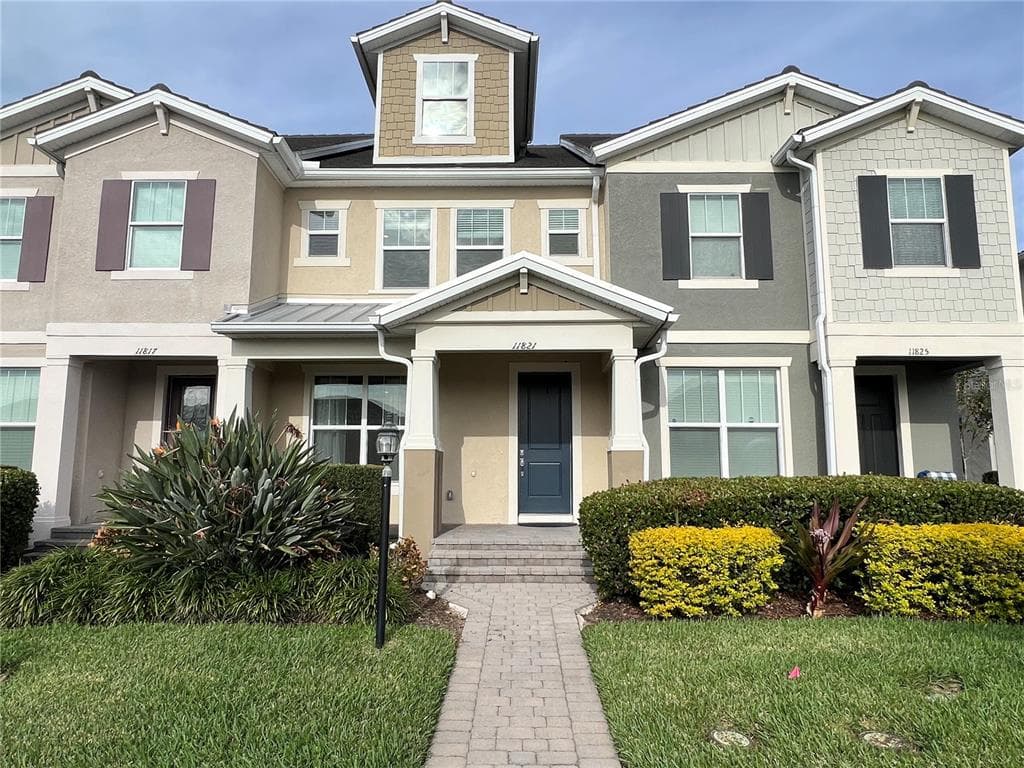 11821 HANCOCK DRIVE BRADENTON, FL 34211