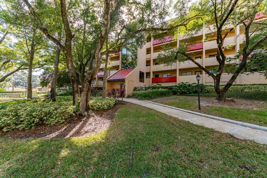 3078 EASTLAND BOULEVARD UNIT 206 CLEARWATER, FL 33761