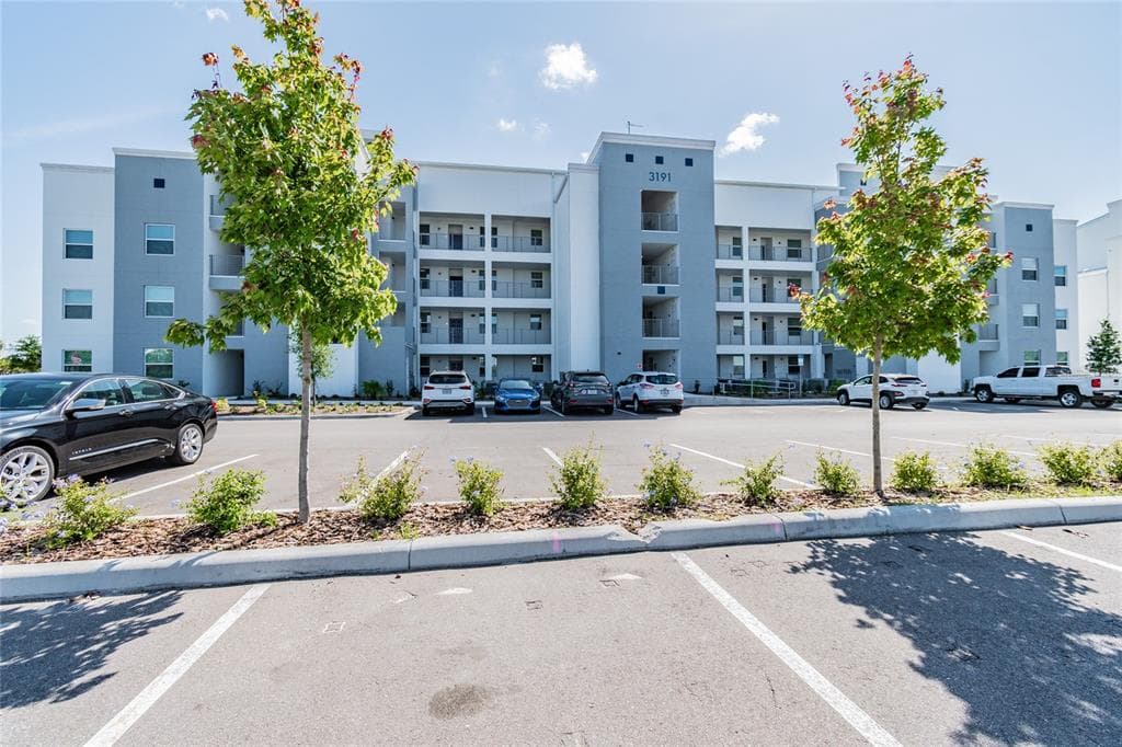 3191 PARADOX CIRCLE UNIT 402 KISSIMMEE, FL 34746
