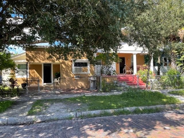 3015 W CHESTNUT STREET UNIT A TAMPA, FL 33607