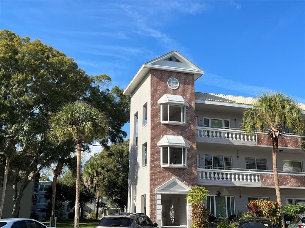 2460 PERSIAN DRIVE UNIT 26 CLEARWATER, FL 33763