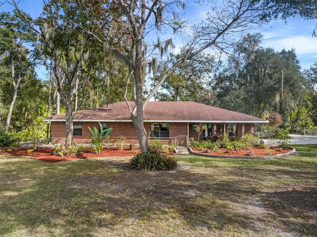 6222 WOODALE DRIVE LAKELAND, FL 33811