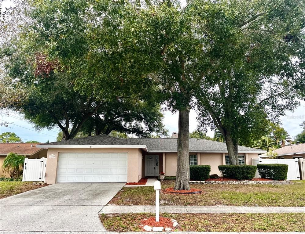 12483 92ND TERRACE SEMINOLE, FL 33772