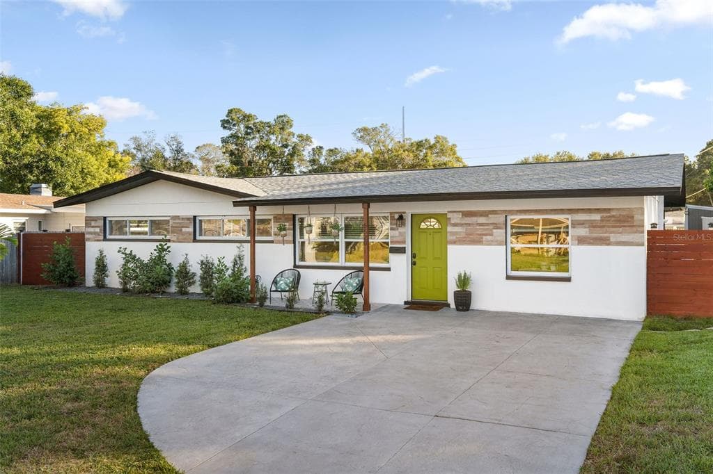 5520 24TH TERRACE N ST PETERSBURG, FL 33710
