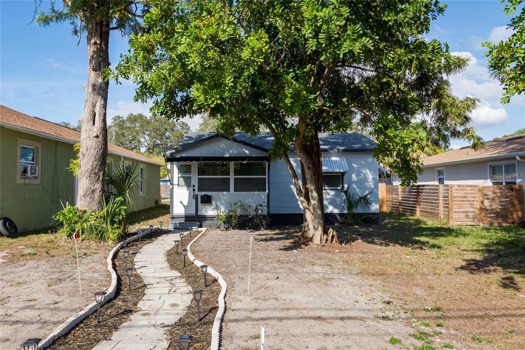 4053 15TH AVENUE S ST PETERSBURG, FL 33711