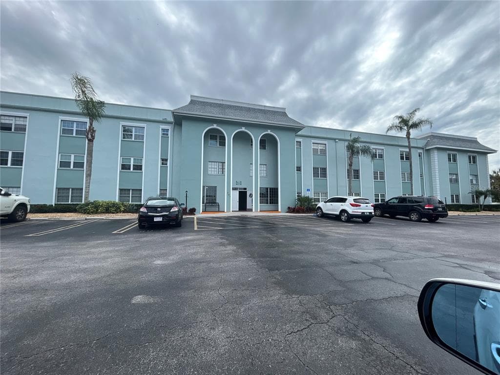 701 POINSETTIA ROAD UNIT 316 BELLEAIR, FL 33756
