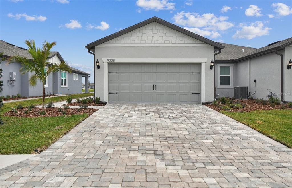 9338 BALLASTER POINTE LOOP PARRISH, FL 34219