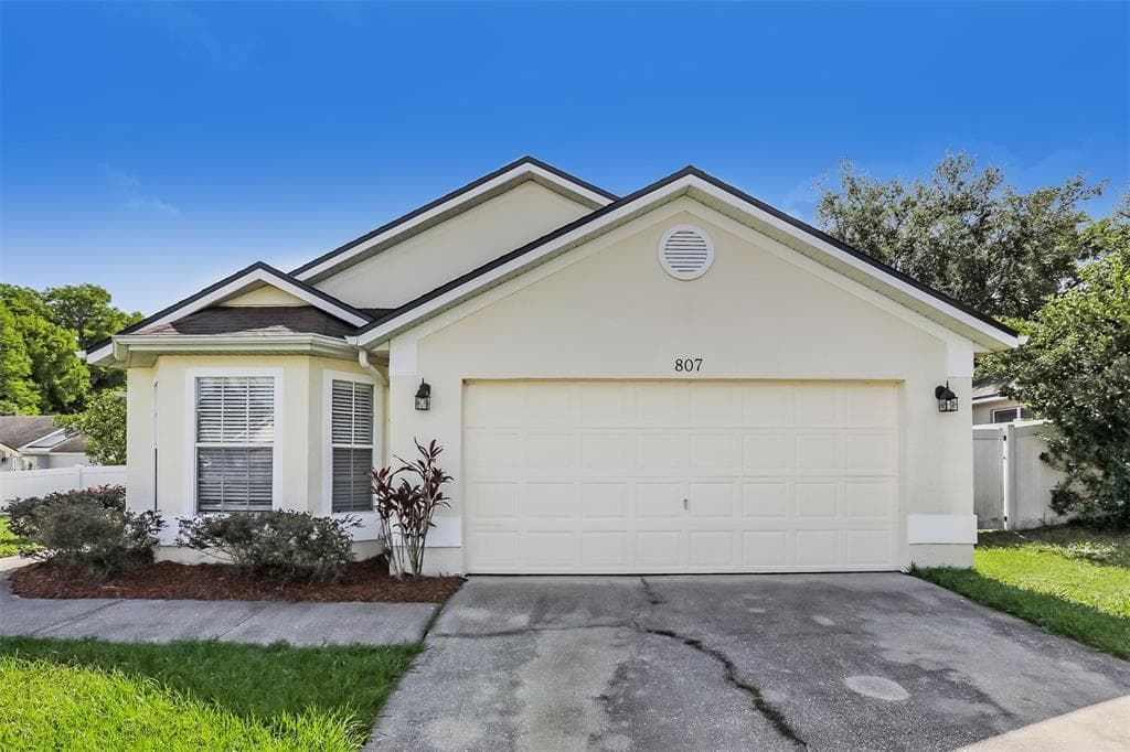 807 RIVECON AVENUE ORLANDO, FL 32825