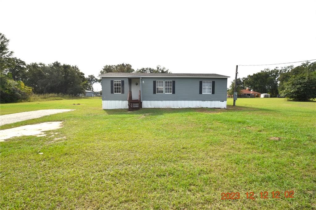 10017 BENJAMIN SMITH DRIVE THONOTOSASSA, FL 33592