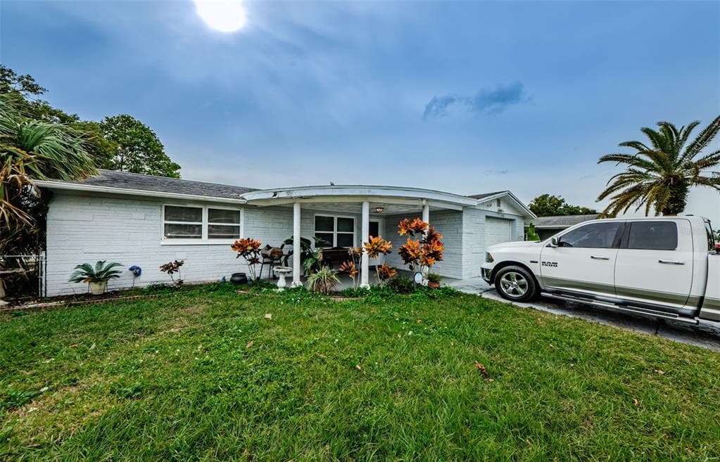 3948 SUNRAY DRIVE HOLIDAY, FL 34691