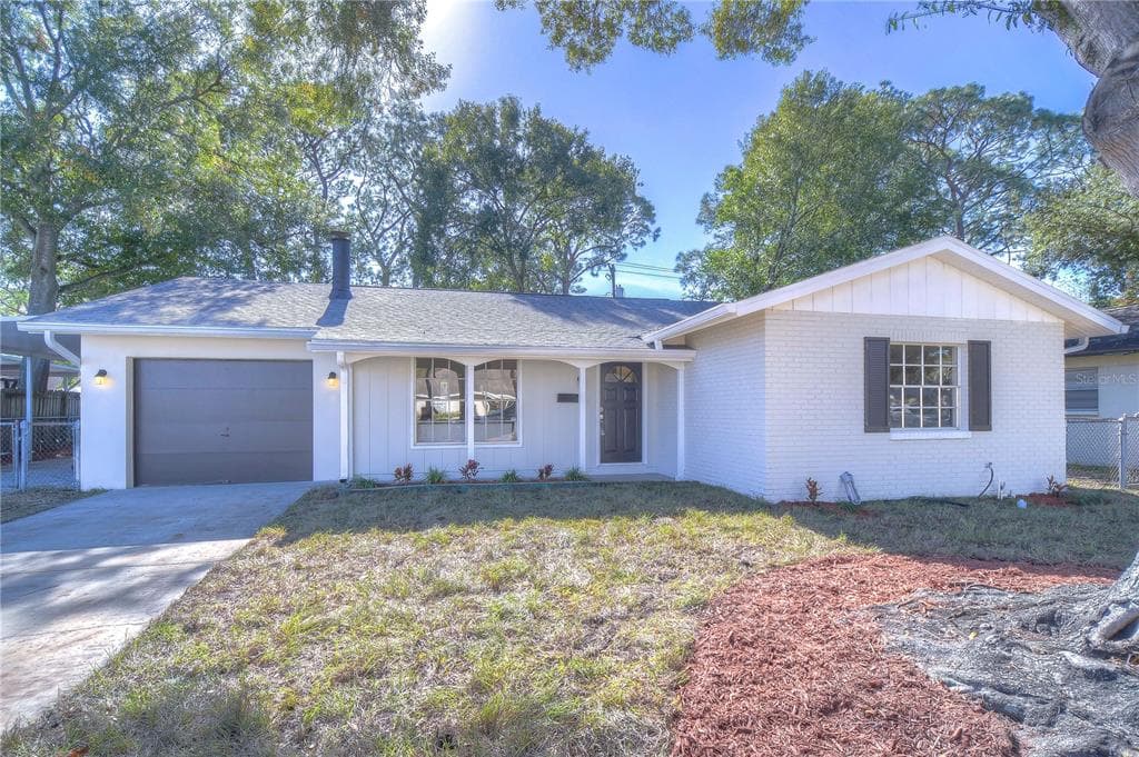 7716 W POCAHONTAS AVENUE TAMPA, FL 33615