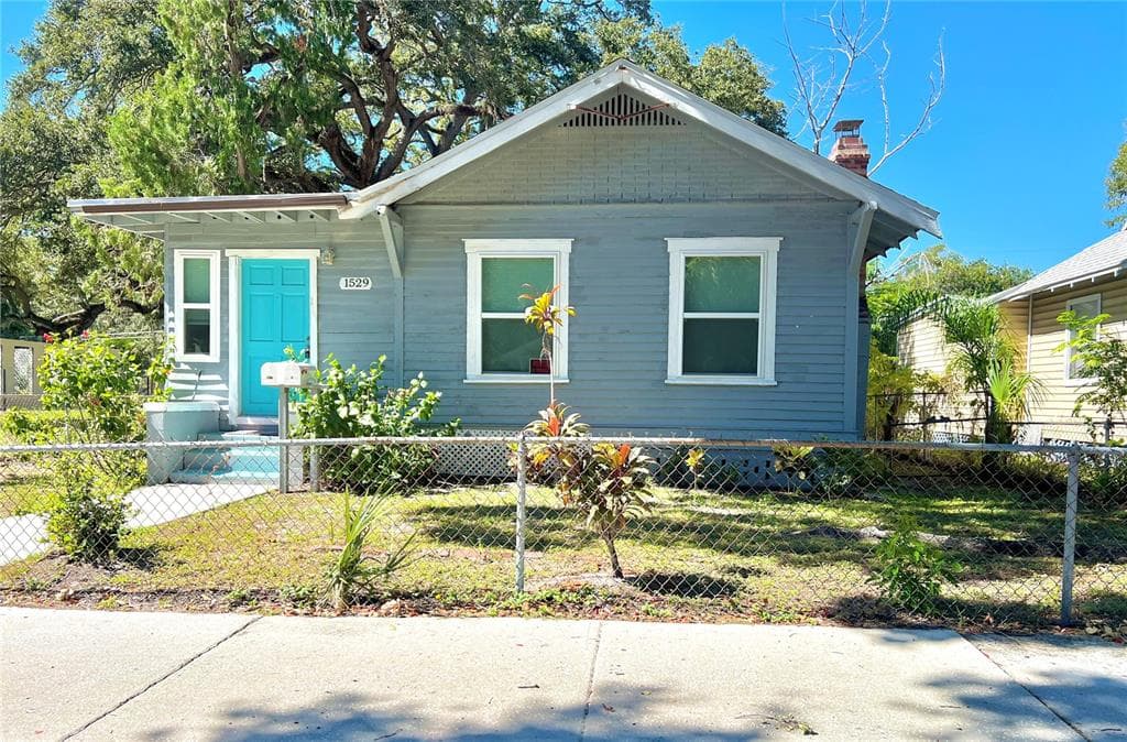 1529 12TH STREET S UNIT A ST PETERSBURG, FL 33705