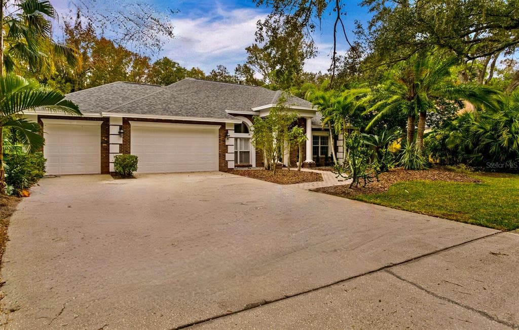 15920 DAWSON RIDGE DRIVE TAMPA, FL 33647