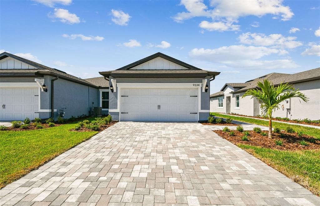 9334 BALLASTER POINTE LOOP PARRISH, FL 34219