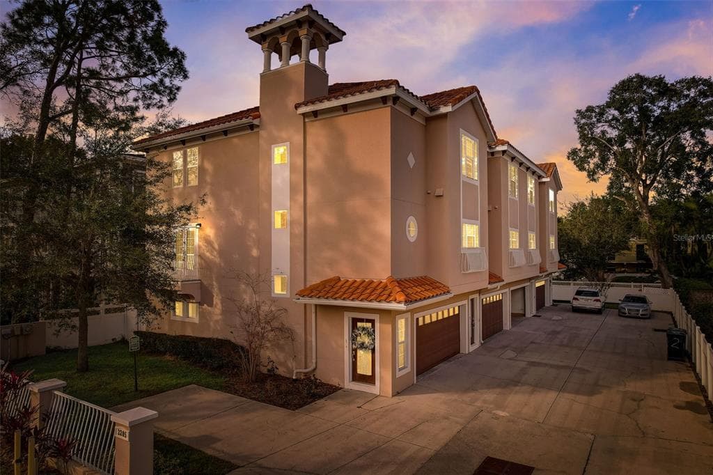 3205 W HORATIO STREET UNIT 3 TAMPA, FL 33609