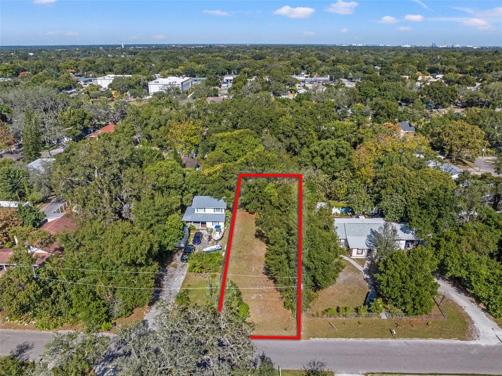 1206 E MCBERRY STREET TAMPA, FL 33603