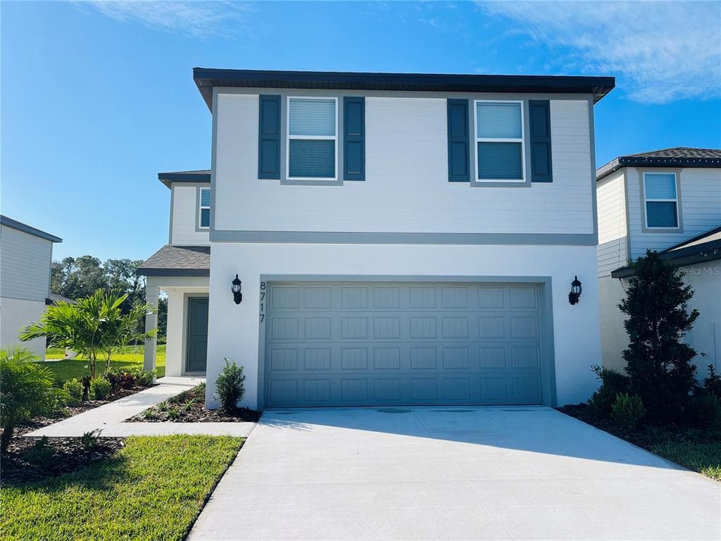 8717 WINDLASS COVE PARRISH, FL 34219