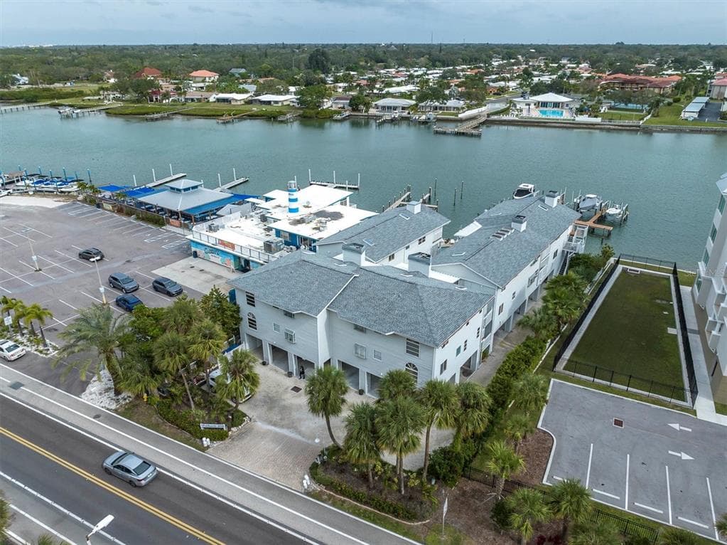 20019 GULF BOULEVARD UNIT 7 INDIAN SHORES, FL 33785