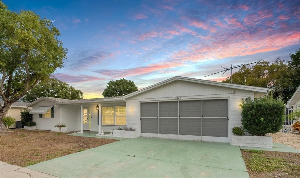 5836 DAHLIA AVENUE NEW PORT RICHEY, FL 34652