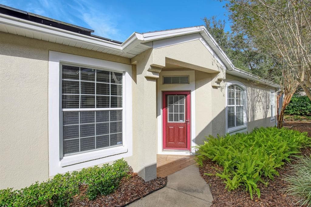 5922 PHOEBENEST DRIVE LITHIA, FL 33547