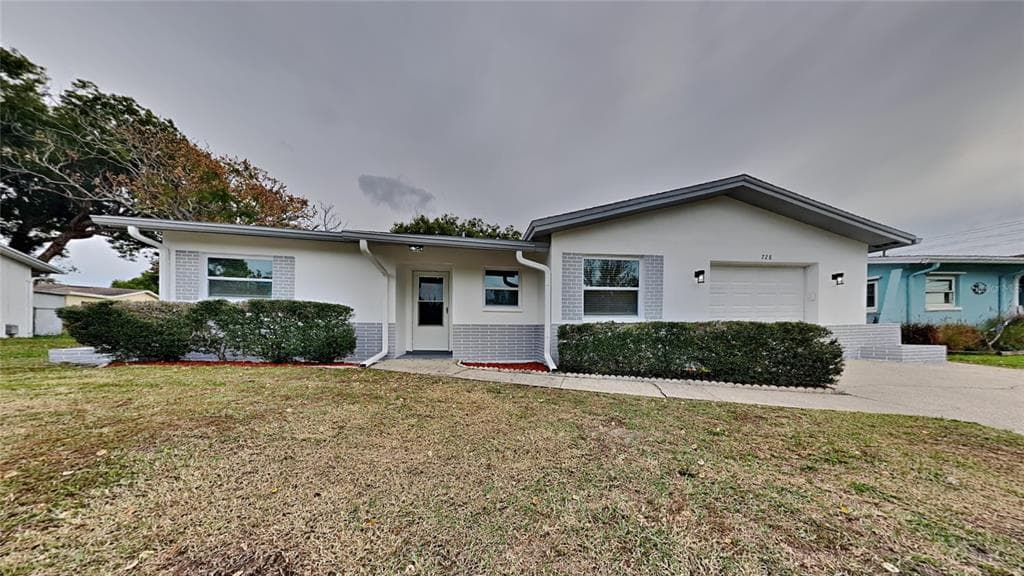 728 BARBARA STREET PALM HARBOR, FL 34684