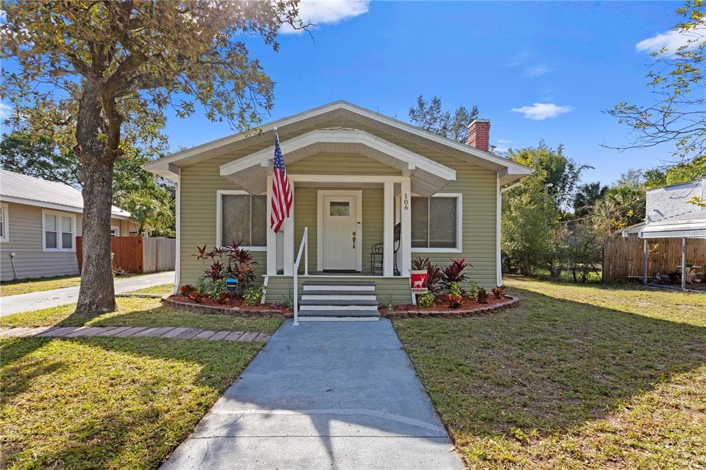106 W HENRY AVENUE TAMPA, FL 33604