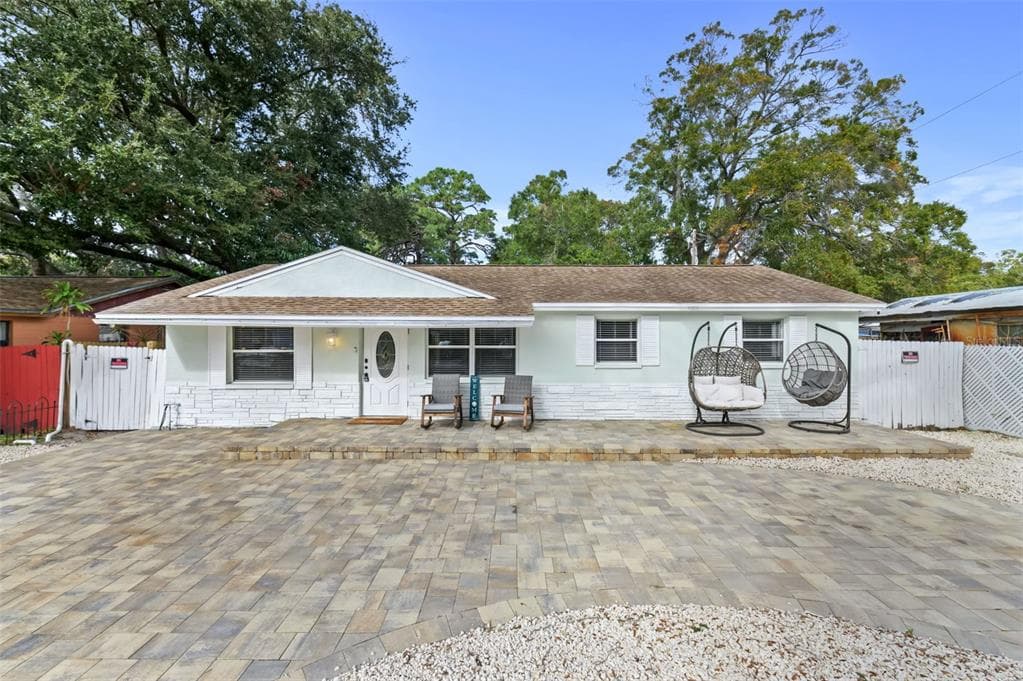 8309 91ST TERRACE SEMINOLE, FL 33777