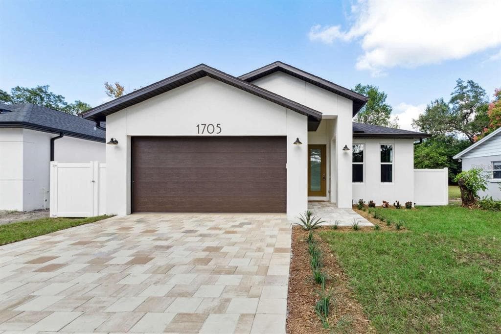 1705 PERIO STREET TAMPA, FL 33612