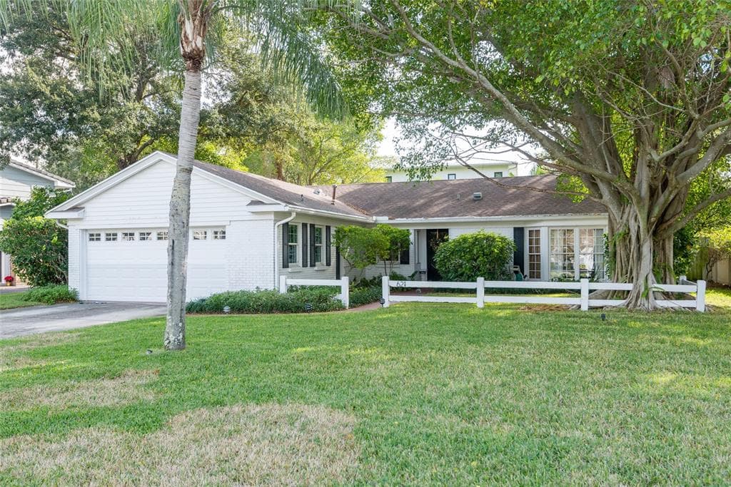 621 HUDSON AVENUE TAMPA, FL 33606