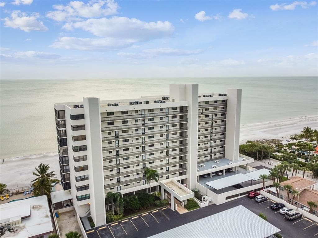15462 GULF BOULEVARD UNIT 703