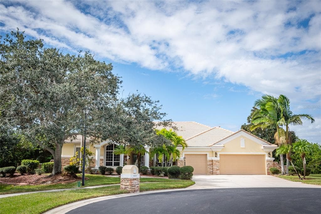 8220 COMPTON WAY MELBOURNE, FL 32940