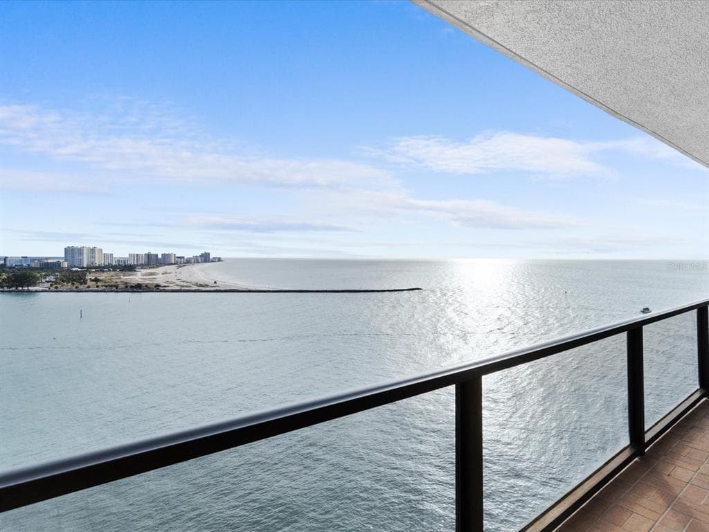 440 S GULFVIEW BOULEVARD UNIT 1706 CLEARWATER, FL 33767