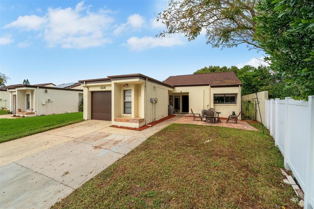 5725 SALT KETTLE COURT NEW PORT RICHEY, FL 34652