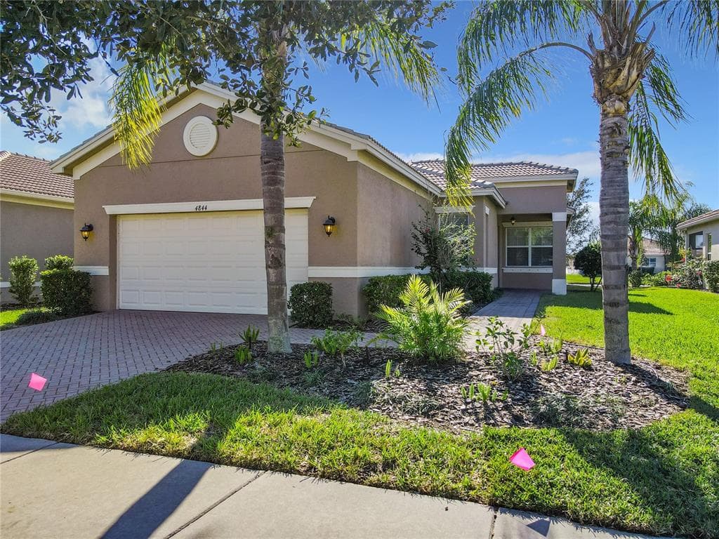 4844 SANDY GLEN WAY WIMAUMA, FL 33598