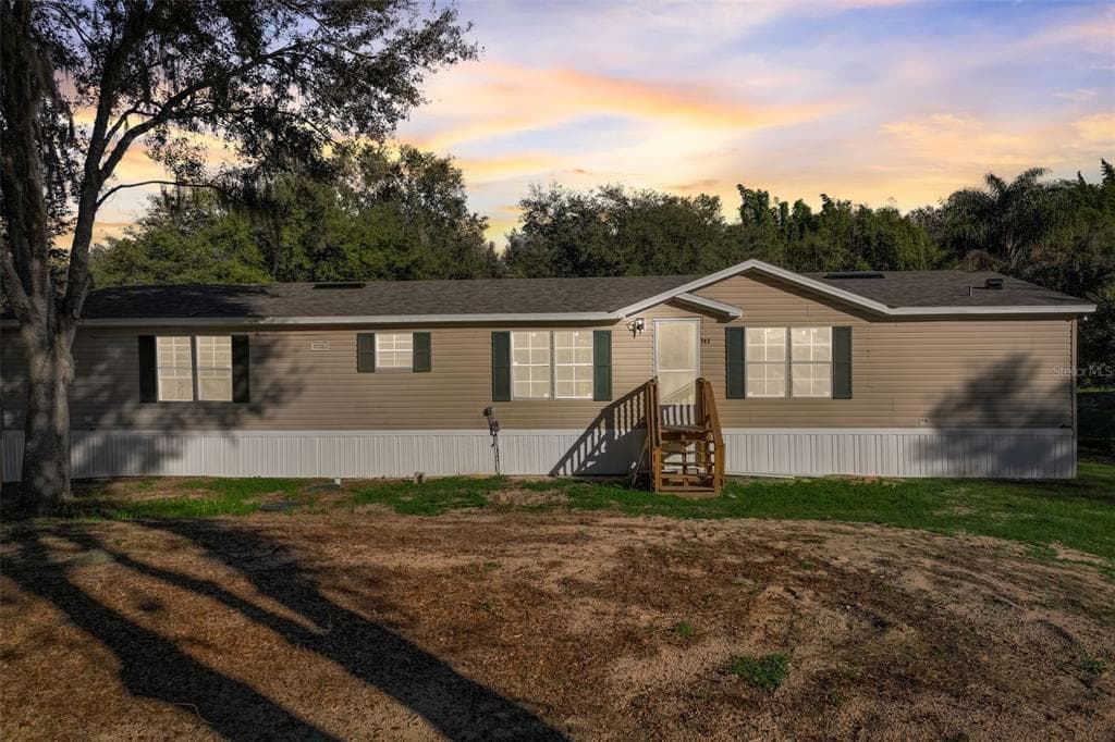 743 SADDLEWOOD BOULEVARD LAKELAND, FL 33809