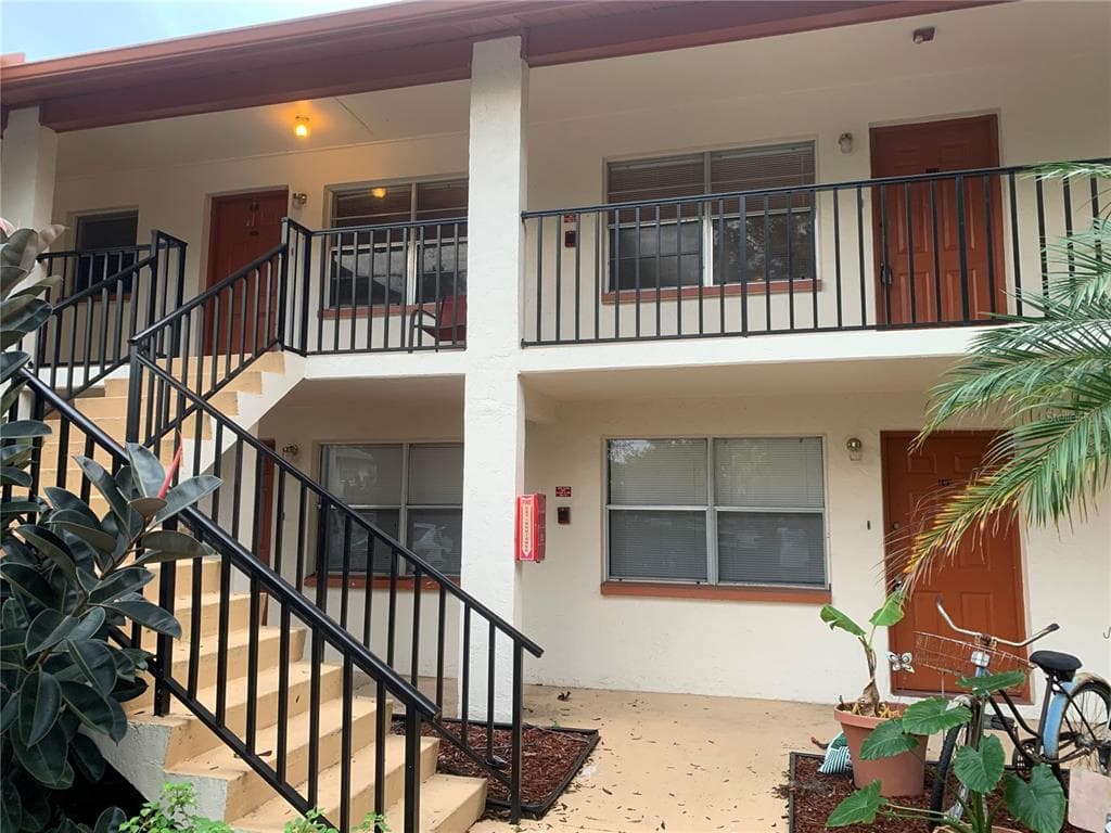 1767 LEO LANE S UNIT 203 CLEARWATER, FL 33755