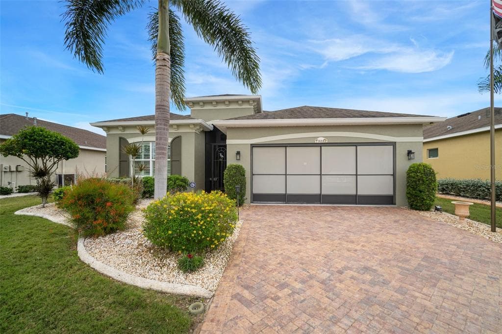328 SIENA VISTA PLACE SUN CITY CENTER, FL 33573