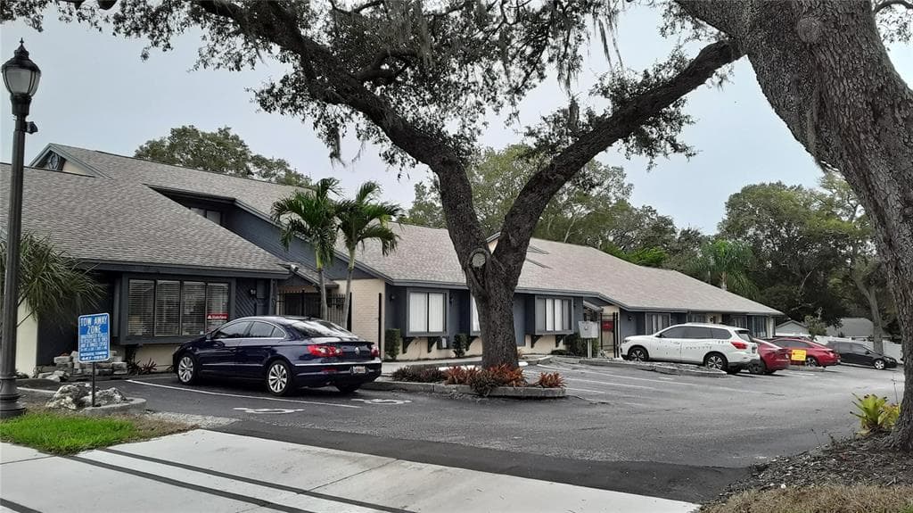 1433 GULF TO BAY BOULEVARD UNIT H CLEARWATER, FL 33755