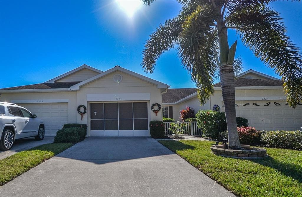 2223 NANTUCKET DRIVE UNIT 55 SUN CITY CENTER, FL 33573